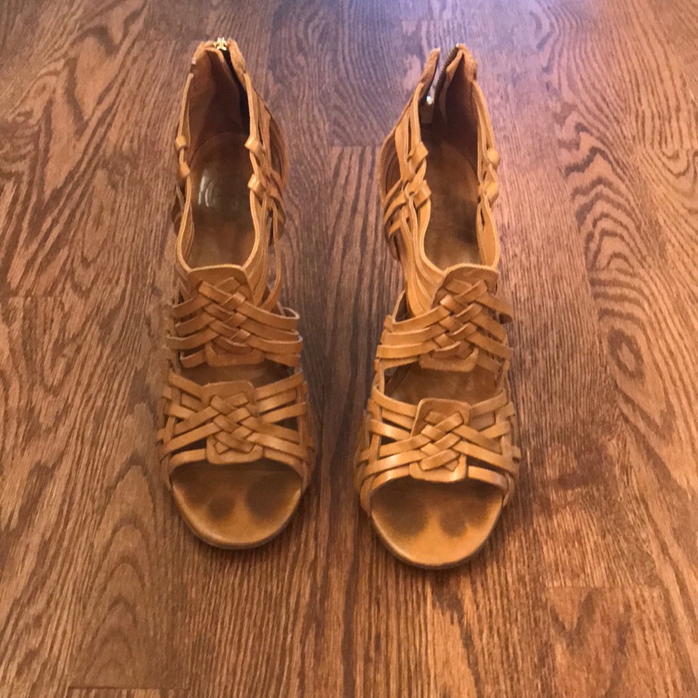 Tory Burch Wedge in Royal Tan